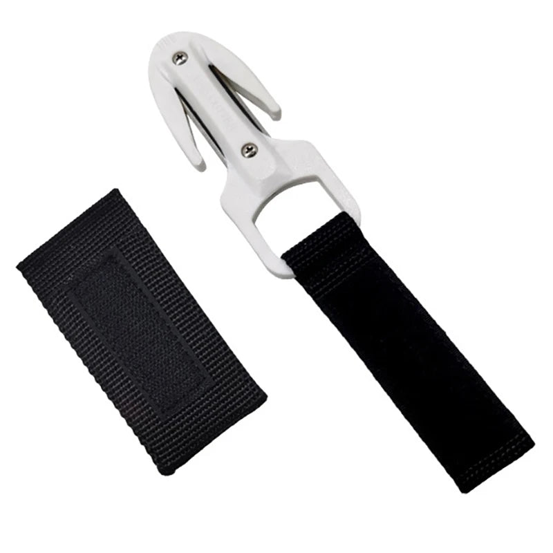 Coltello da sub con lama in acciaio al carbonio, speciale per sagole, reti e elenze