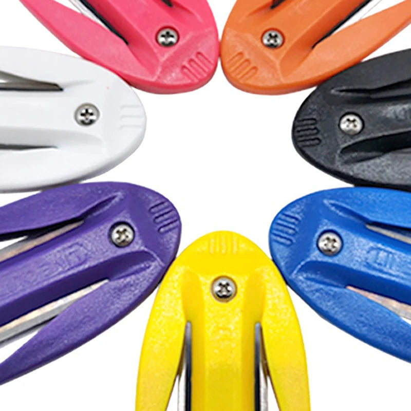 Coltello da sub con lama in acciaio al carbonio, speciale per sagole, reti e elenze
