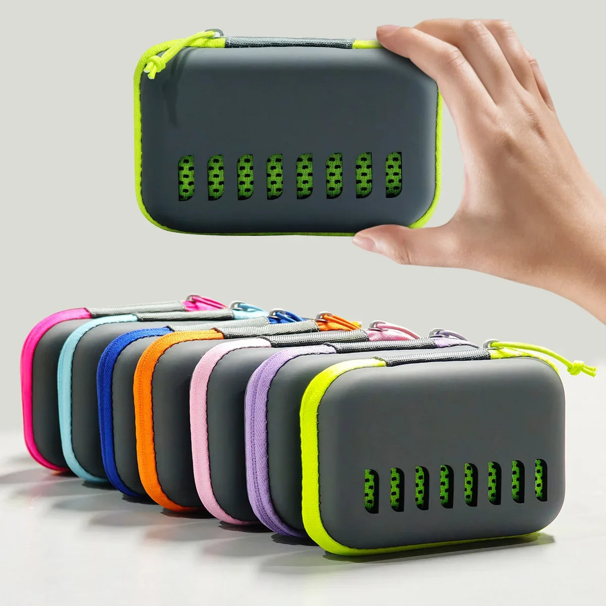 Asciugamano in microfibra con custodia in EVA compatti